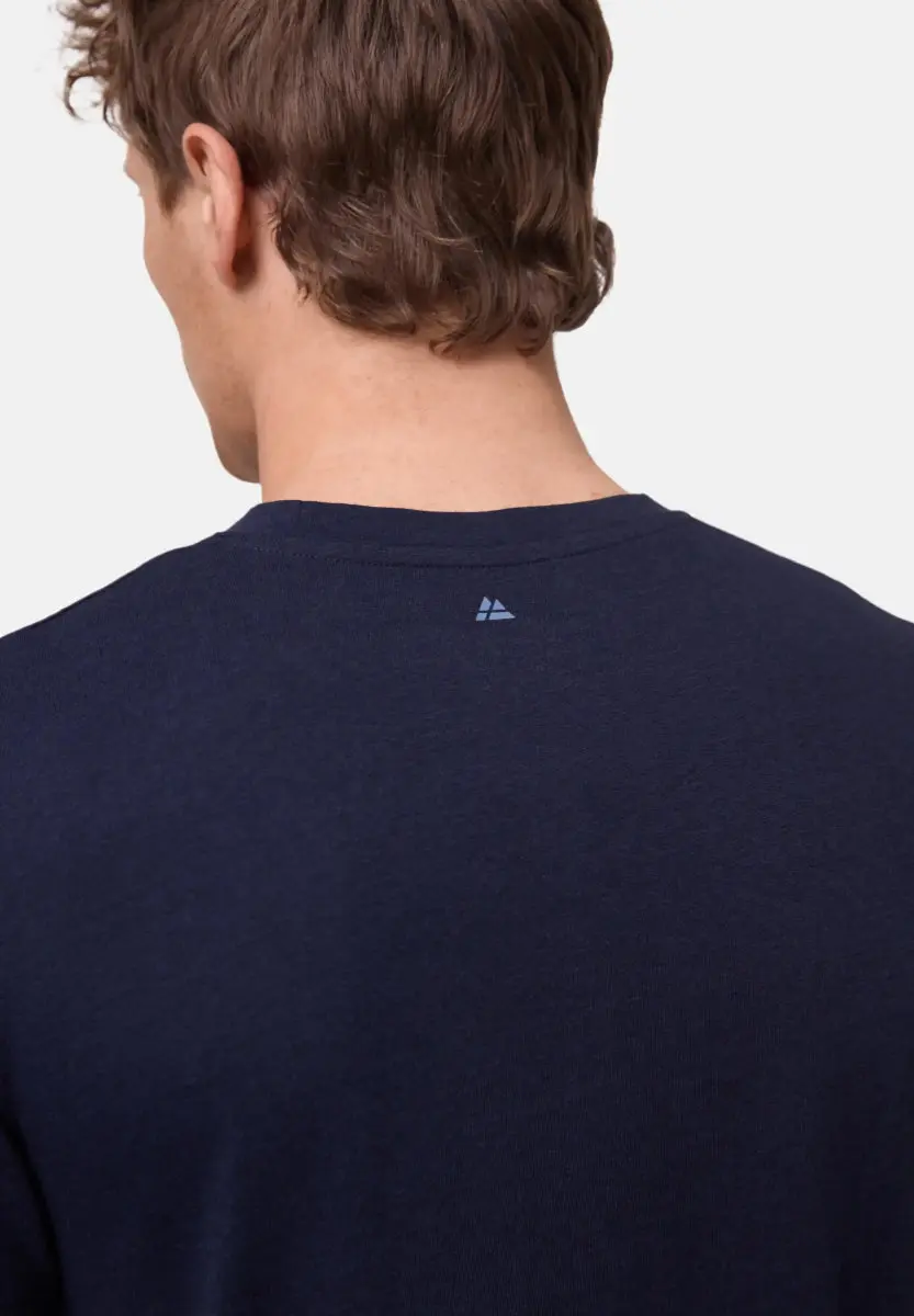 EASE V NECK T-SHIRT - Image 24